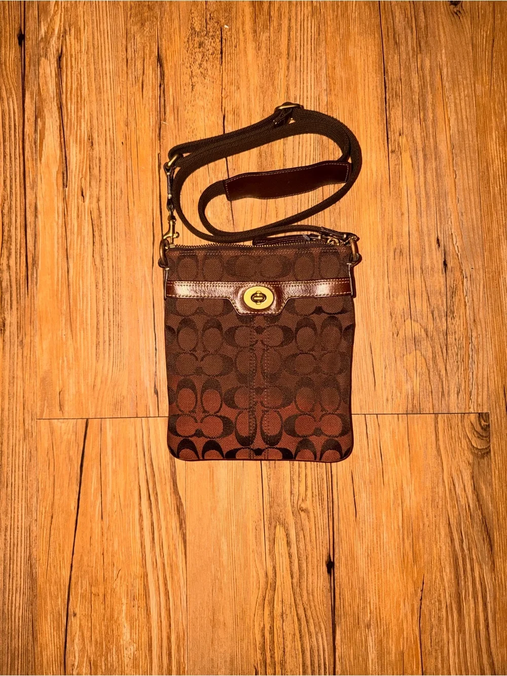 🤎Vintage Y2K Coach Hampton Signature SwingPack🤎